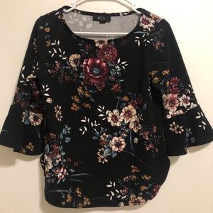 Super Cute Size Small Blouse